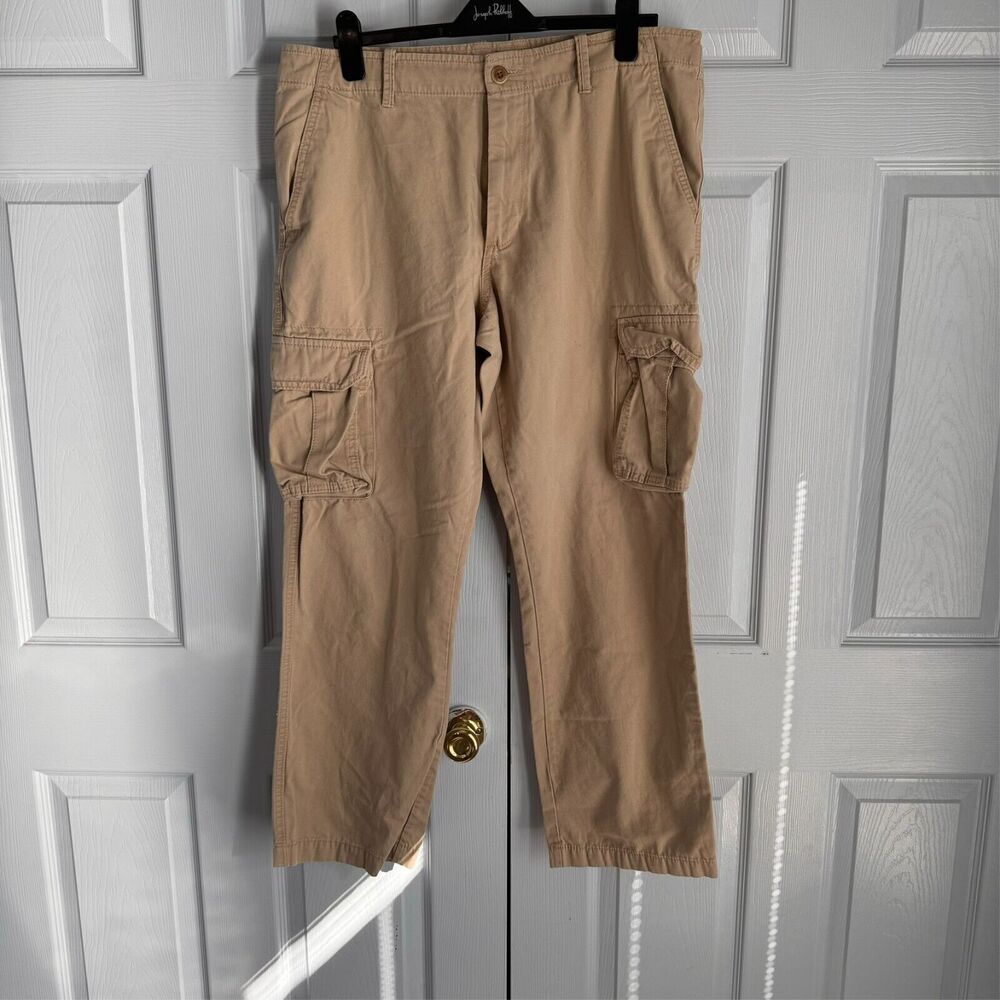 Old Navy 38/32 Broken-In Relaxed Fit Cargos Casual Preppy Workwear